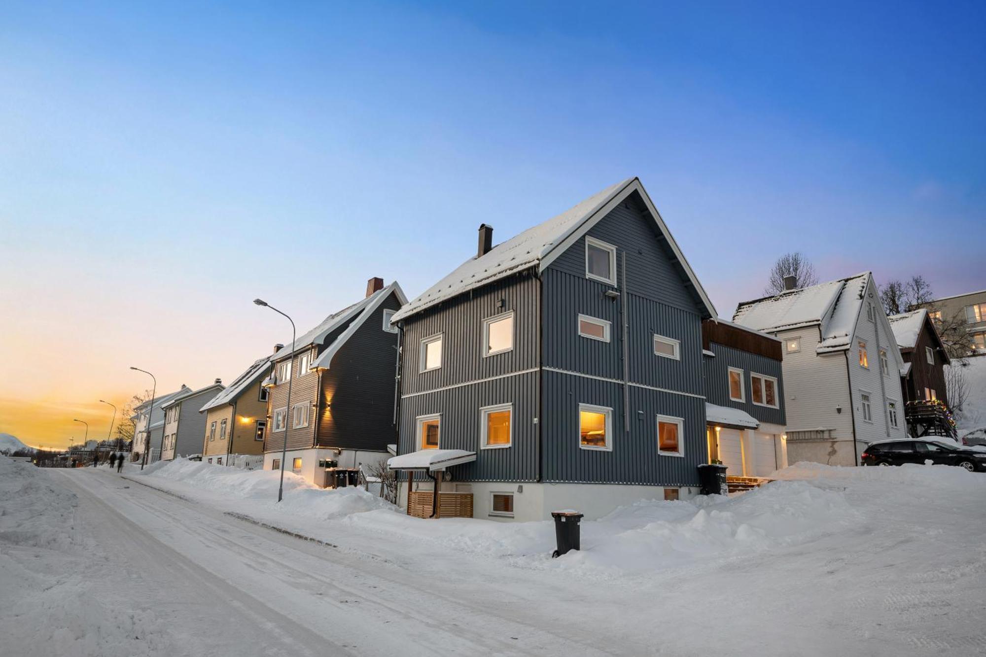 Arctic Homes - Scandinavian 1& 2 Bedroom Apartment